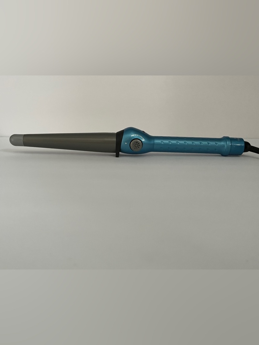 BaBylissPRO Nano Titanium Tapered Barrel Curling Iron 3/4”- 1 1/4” - 450°F/232°C